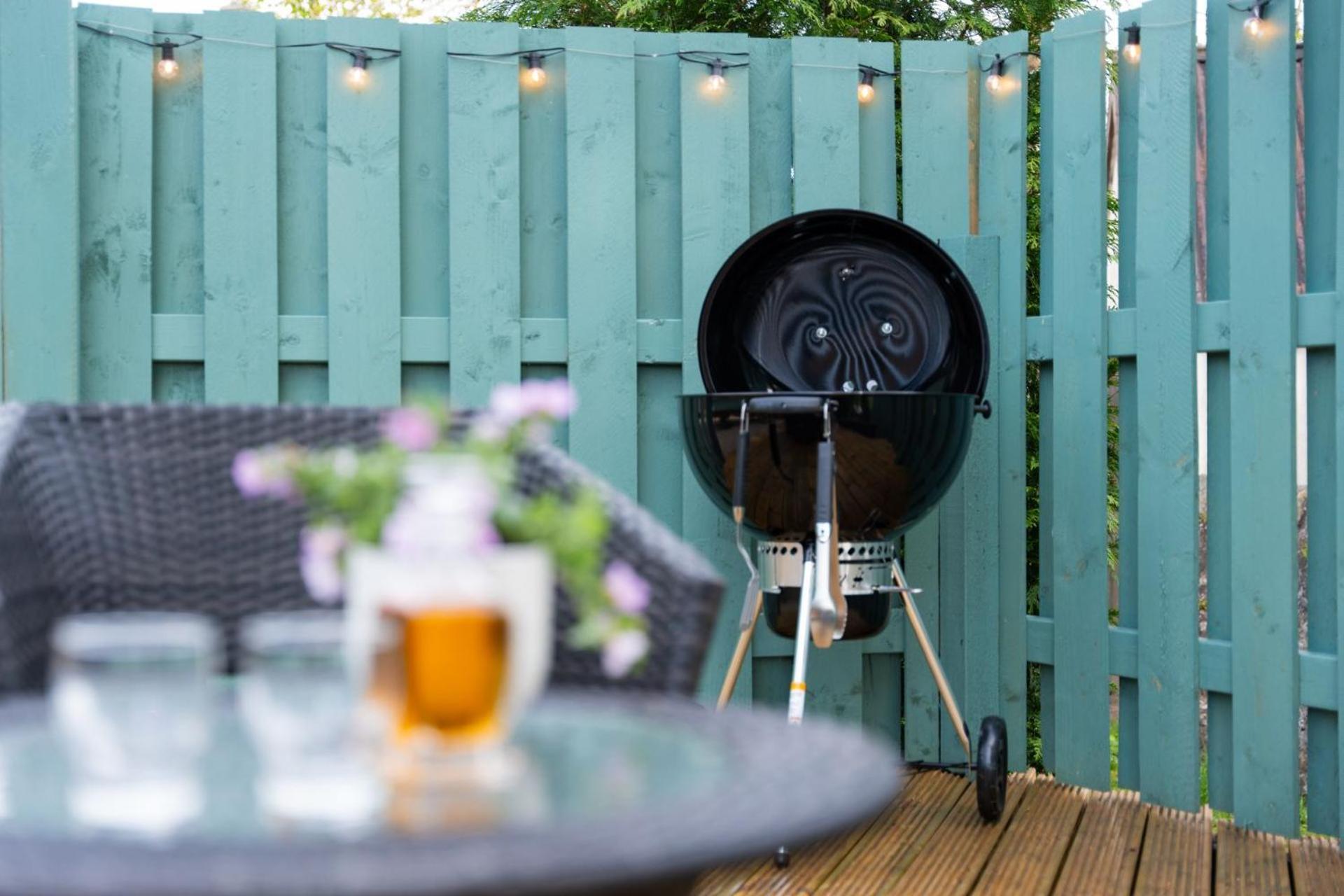 Driftwood & Hot Tub Fort William Exterior foto